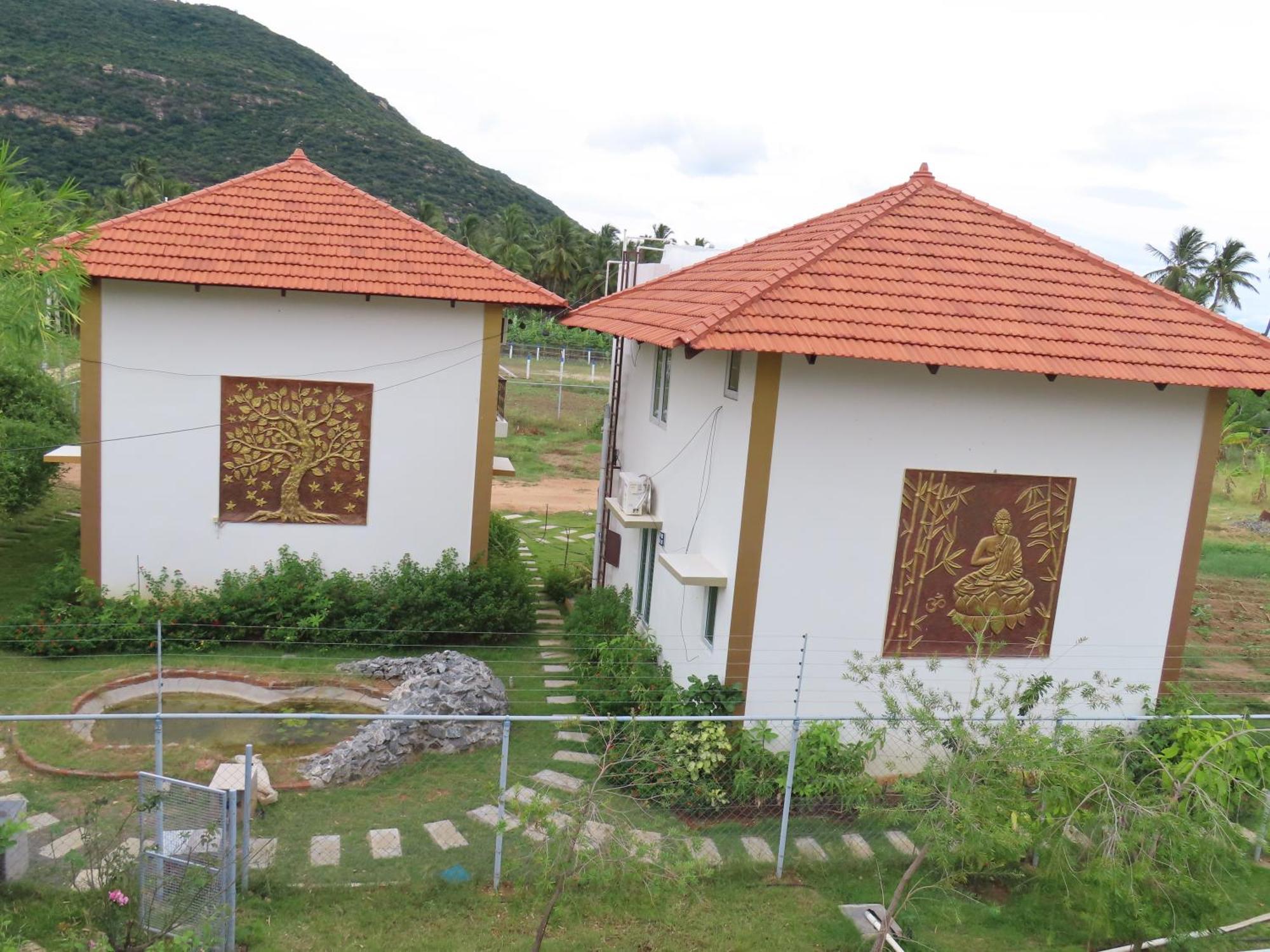 Misty Hills Retreat Hotel Coimbatore Exterior photo